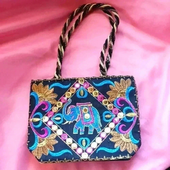 Vintage Rajasthani Elephant Purse - Picture 1 of 4